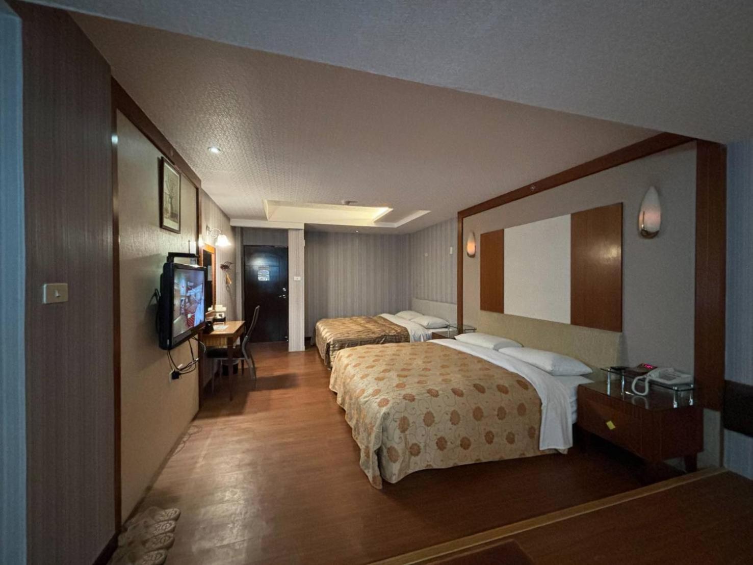Hua Xiang Motel - Da Chang Kaohsiung Ruang foto