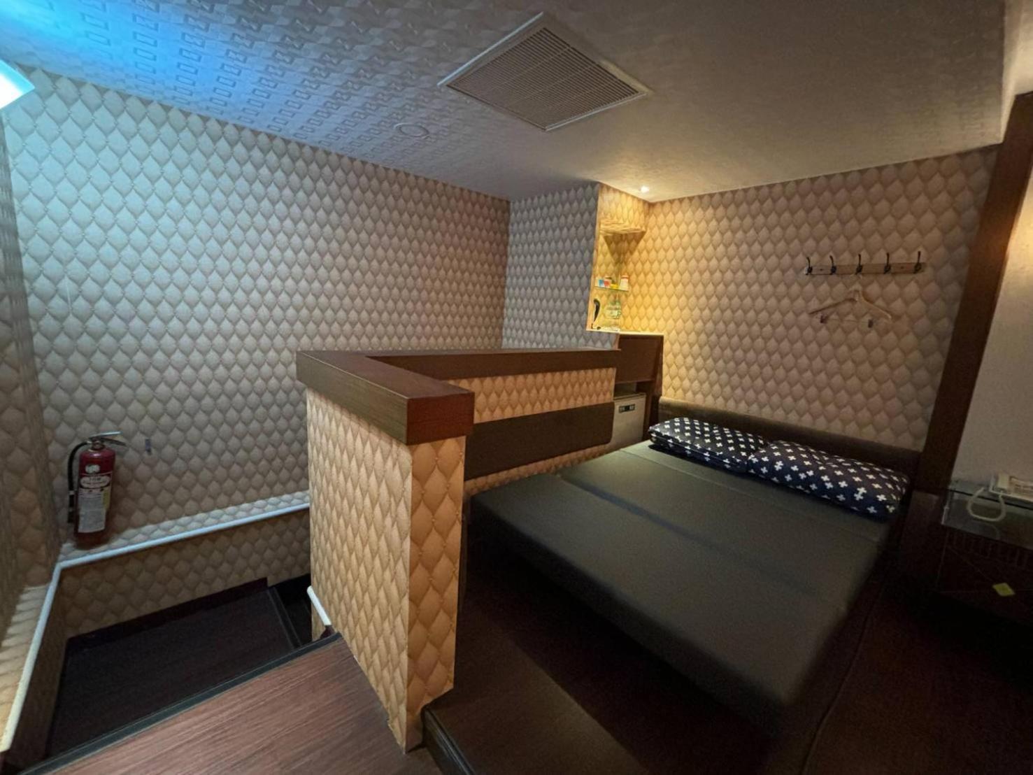 Hua Xiang Motel - Da Chang Kaohsiung Bagian luar foto